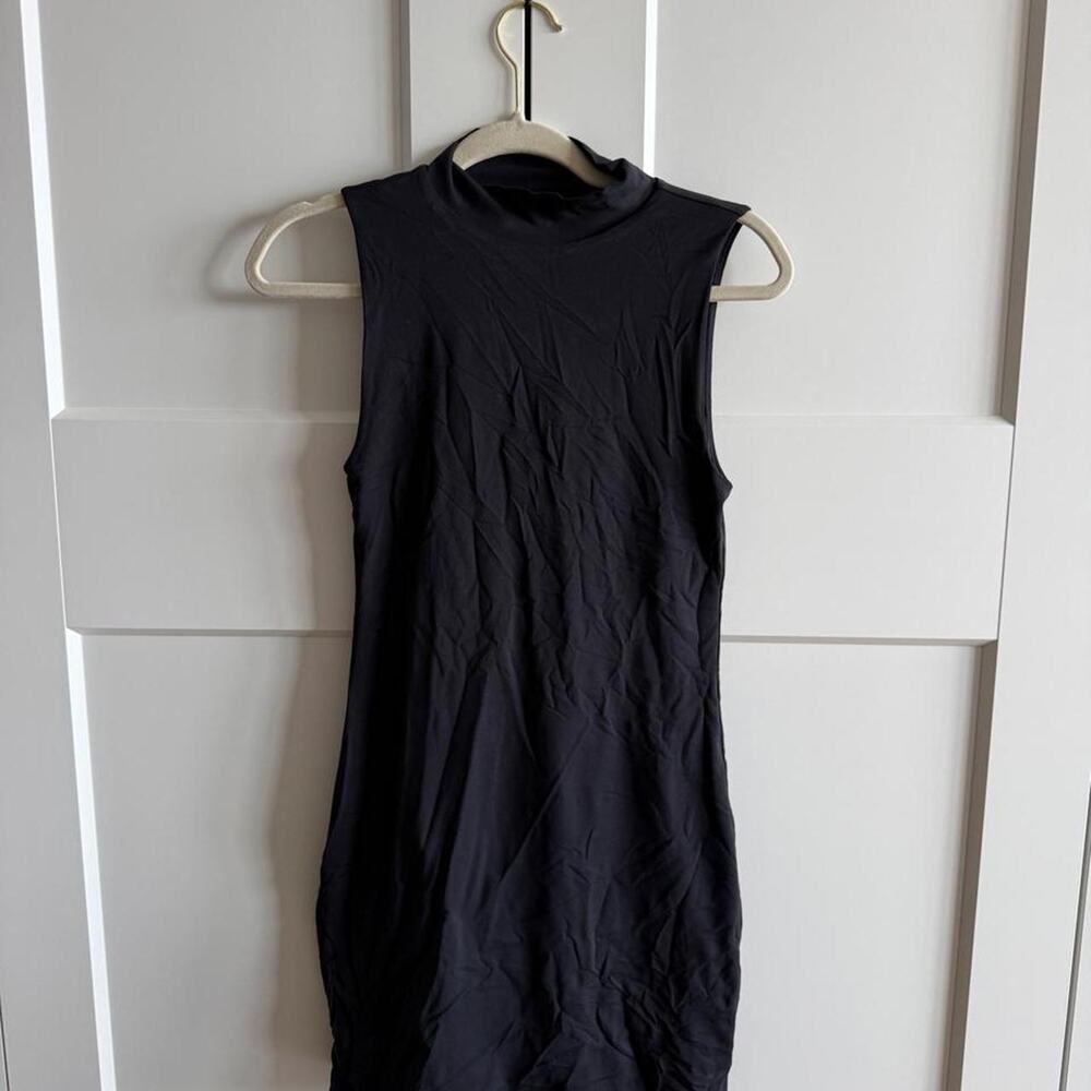 Aritzia Babaton Contour black mini dress